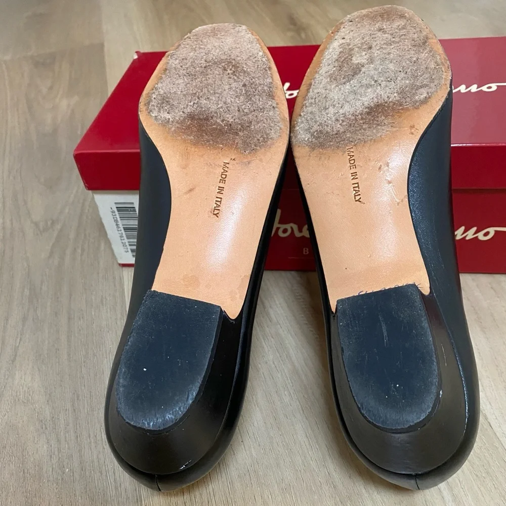 Salvatore Ferragamo preowned excellent